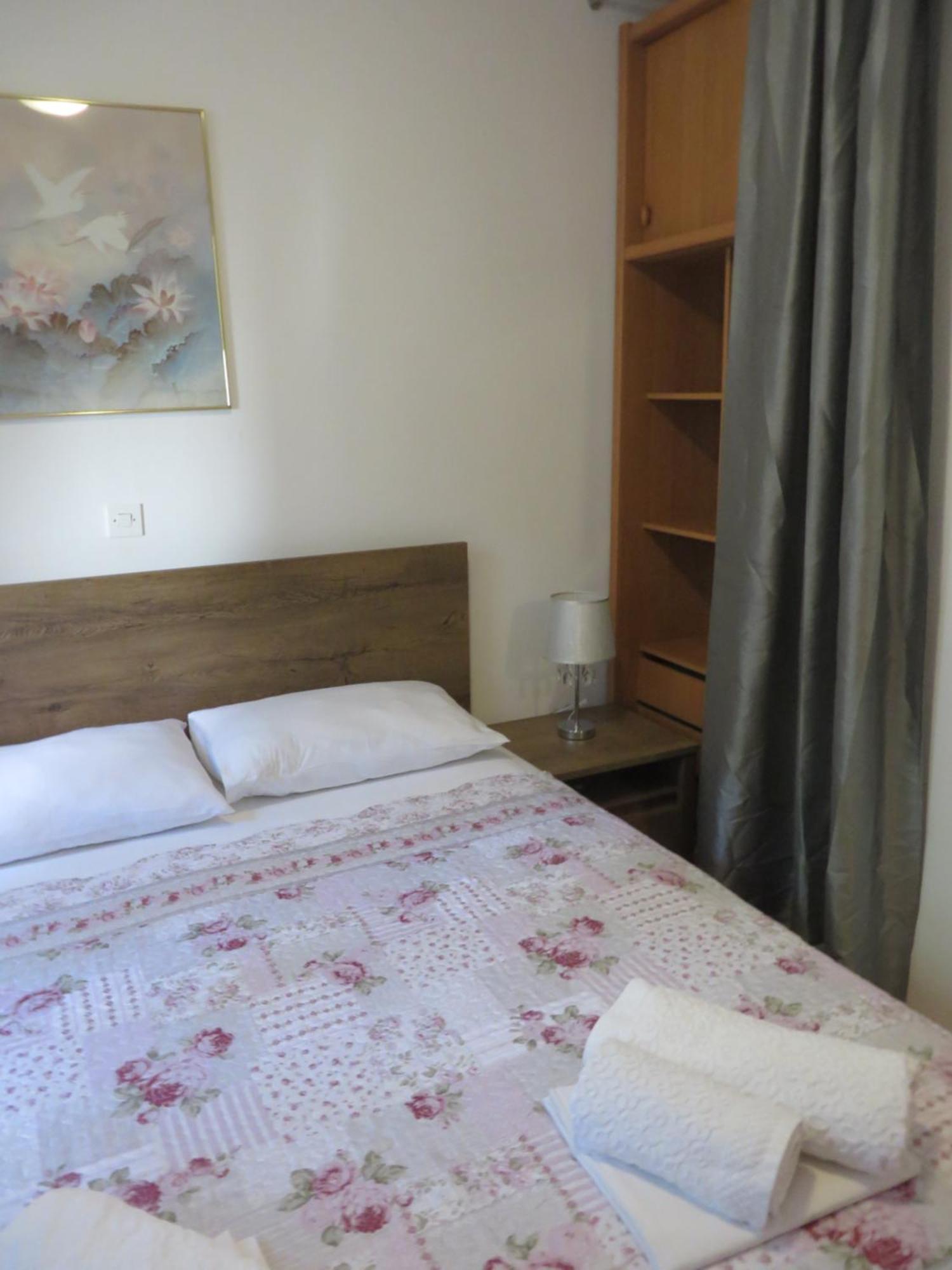 Soline Beach Apartments Biograd Na Moru Room photo